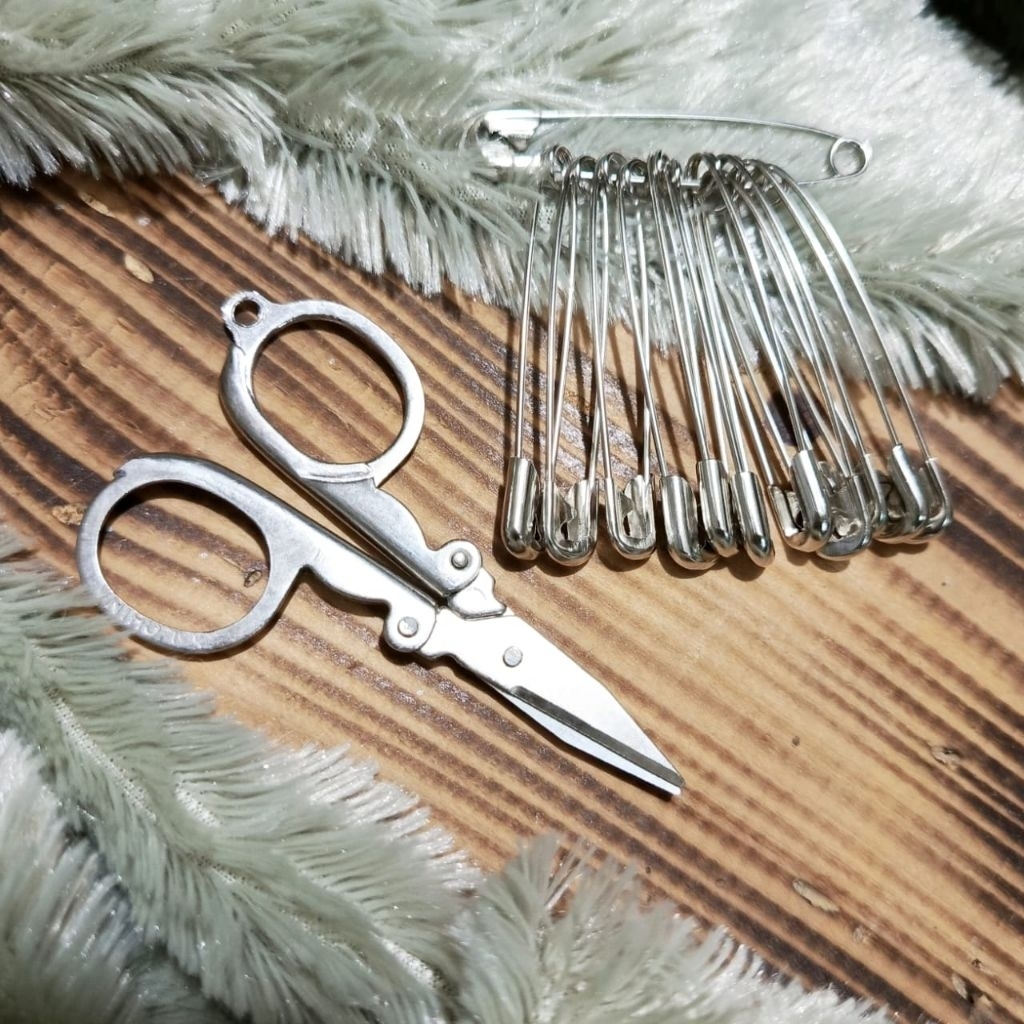 Gunting lipat mini Dan Peniti Besar