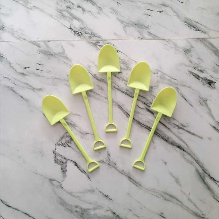 Sekop Plastik Mainan Montessori