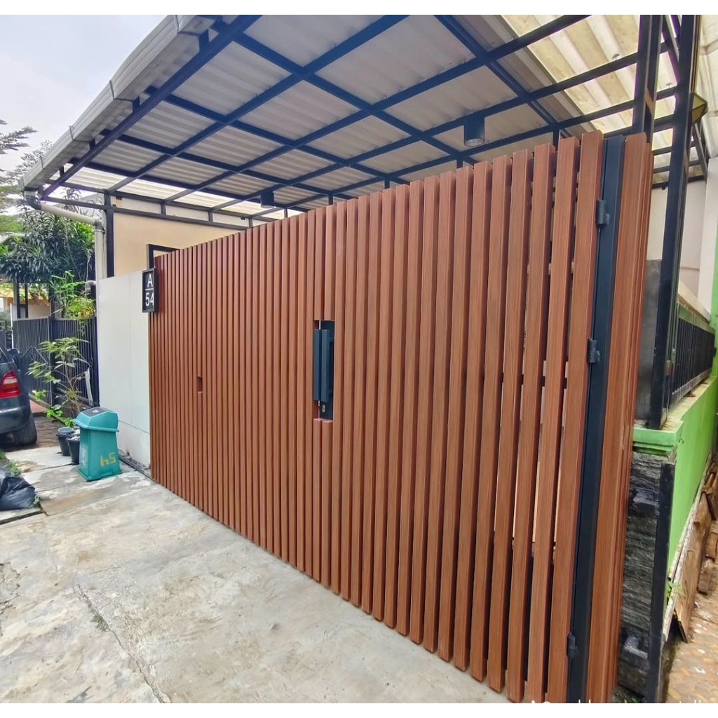 Pagar minimalis WPC duma - Pintu gerbang minimalis