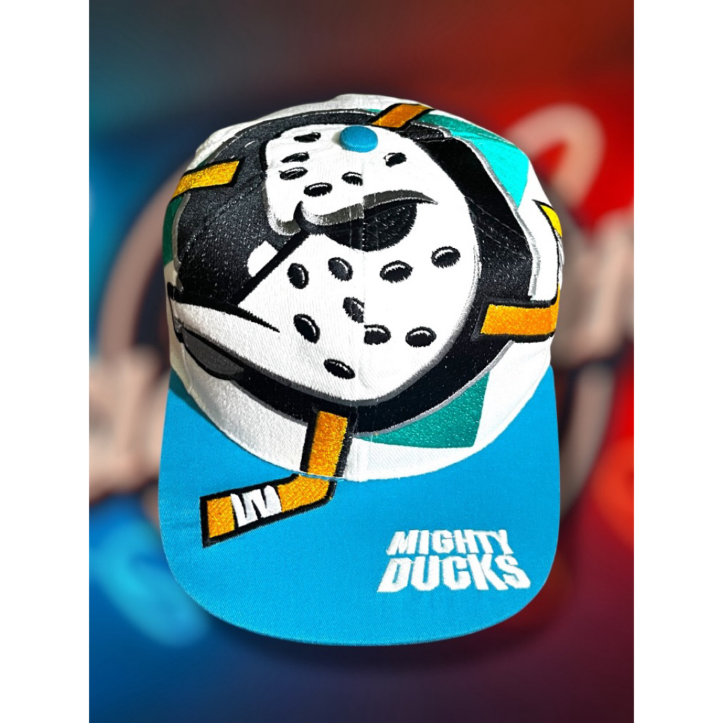 Topi Modern Booth Big Logo Mighty Ducks