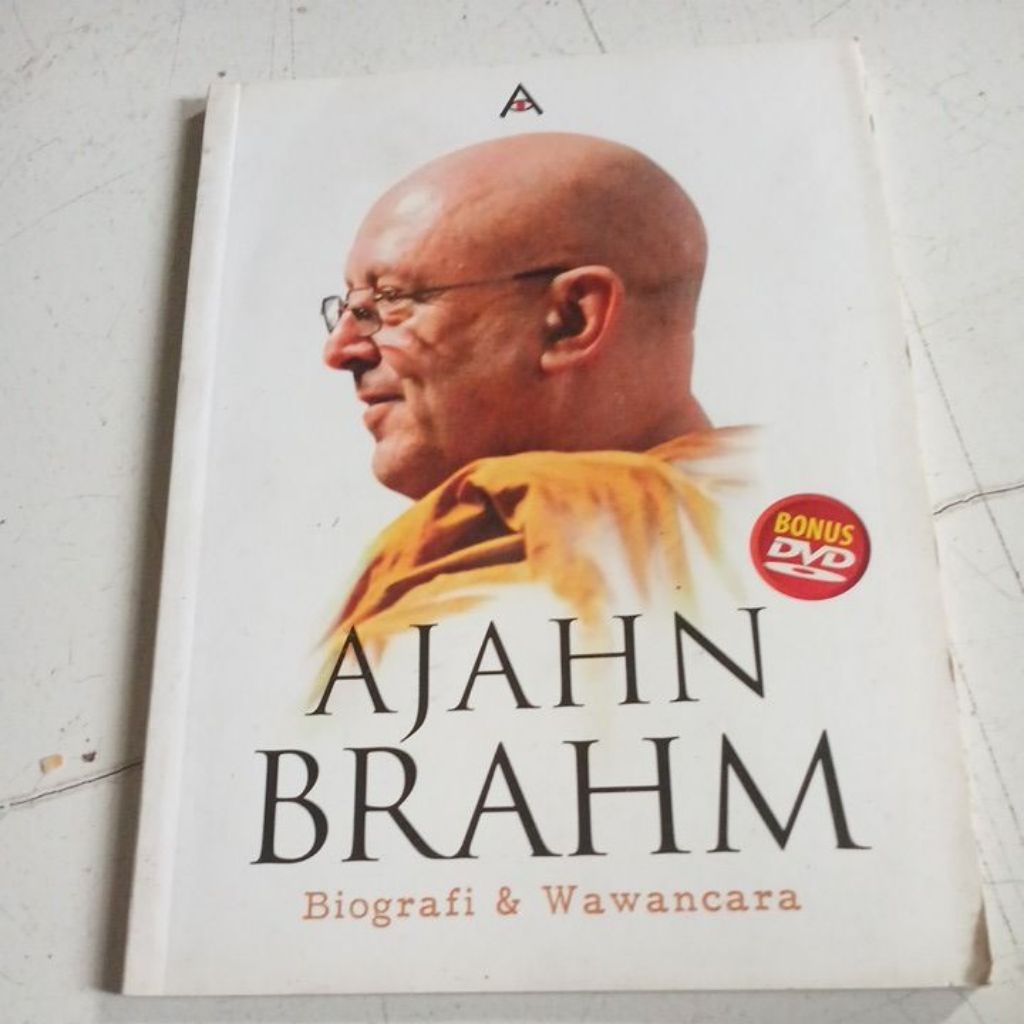 BUKU AJAHN BRAHM