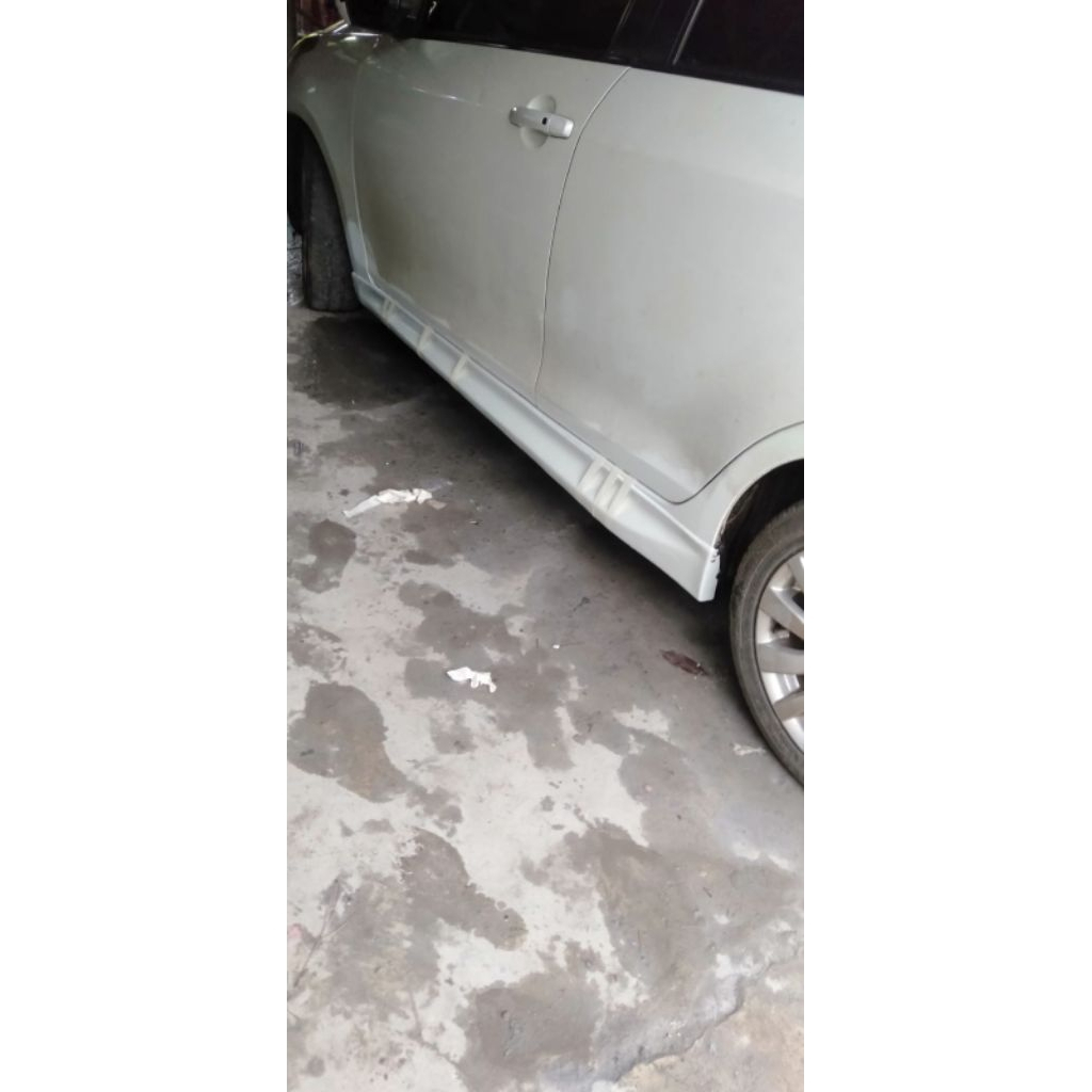 bodykit Swift samping Universal