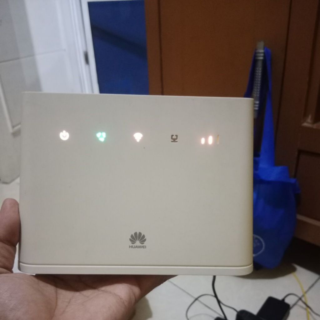 MODEM HUAWEI B310s-927 HOME ROUTER PROVIDER XL only