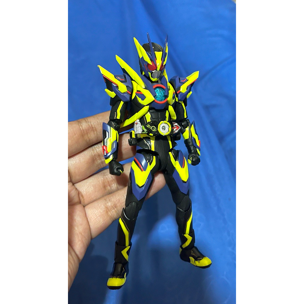SHF Shining AssaultHopper Kamen Rider Zero One BIB