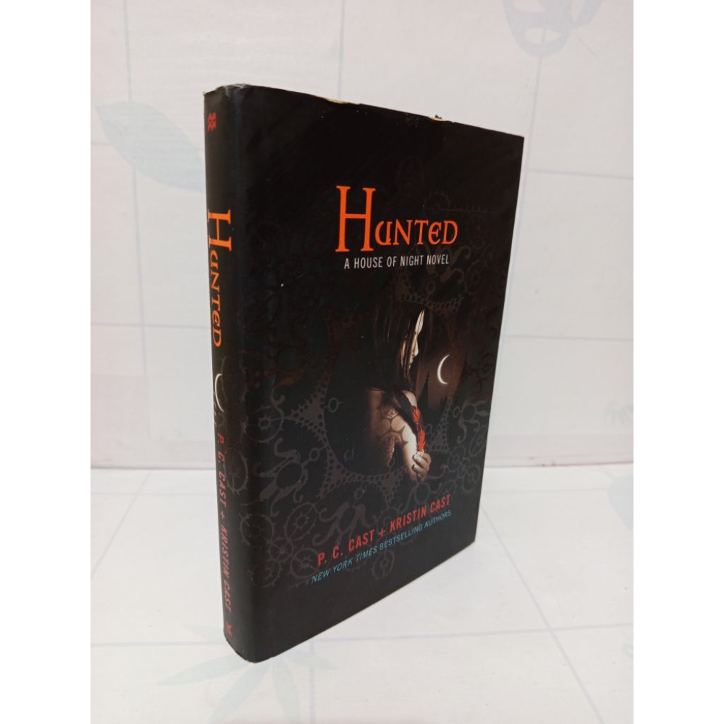 Novel Hunted A House Of Night Novel By P. C Cast.Kristin Cast Hardcover