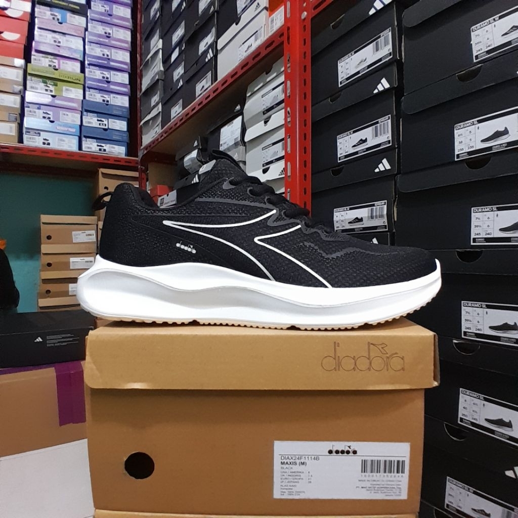 Sepatu Running Diadora Maxis Hitam Pria Original