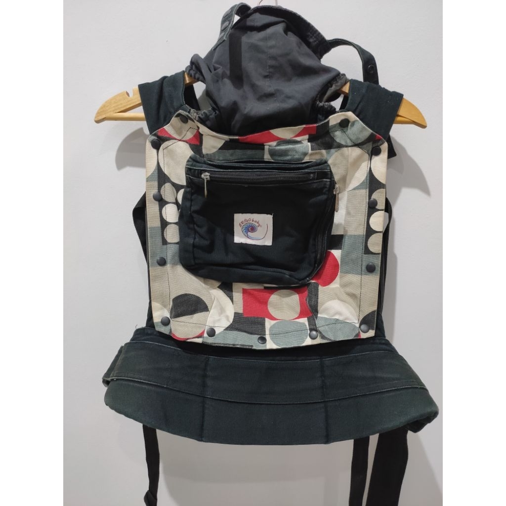 SALE gendongan SSC Ergobaby Preloved m shape
