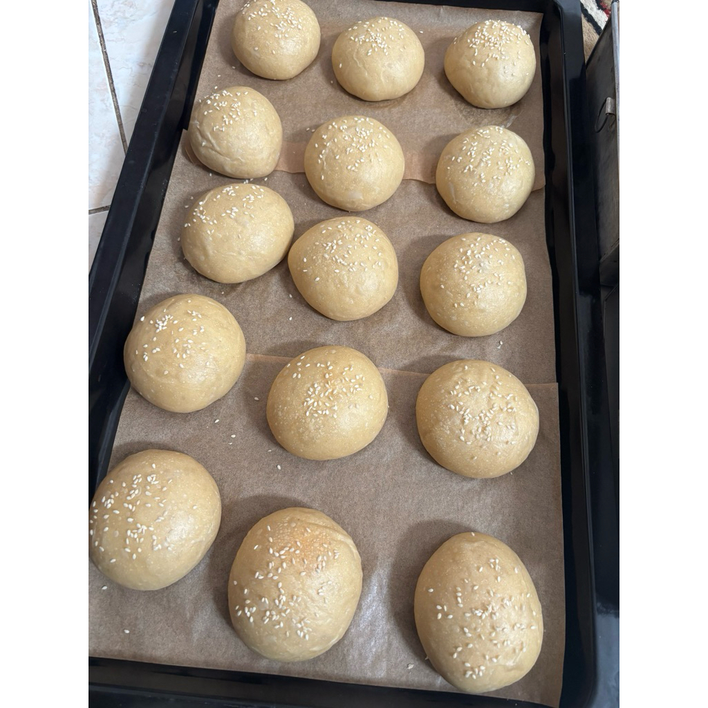 SOURDOUGH BURGER BUN