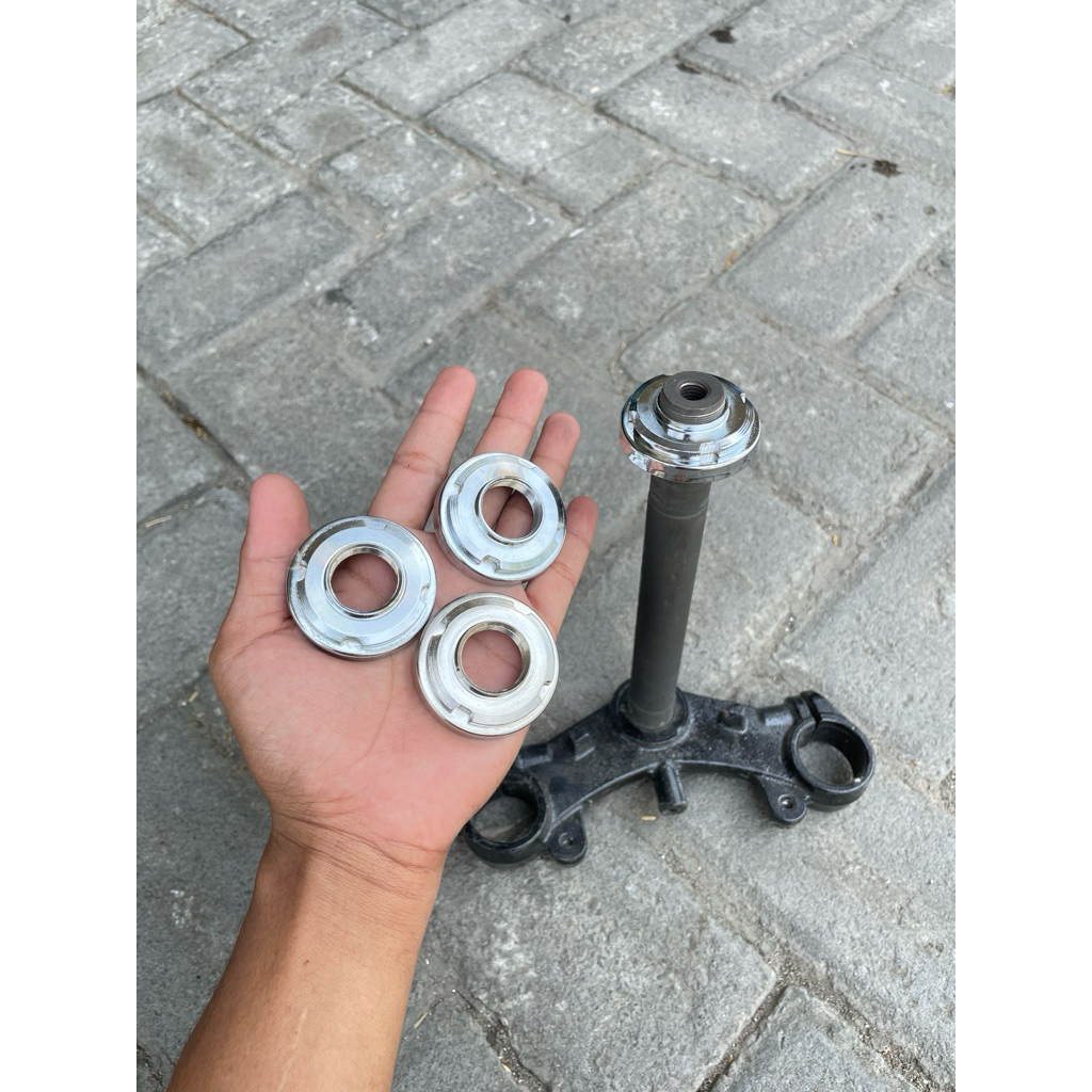 MUR BAUT MANGKOK KOMSTIR KONES CHROOM PNP CB GL MEGAPRO TIGER PRESISI