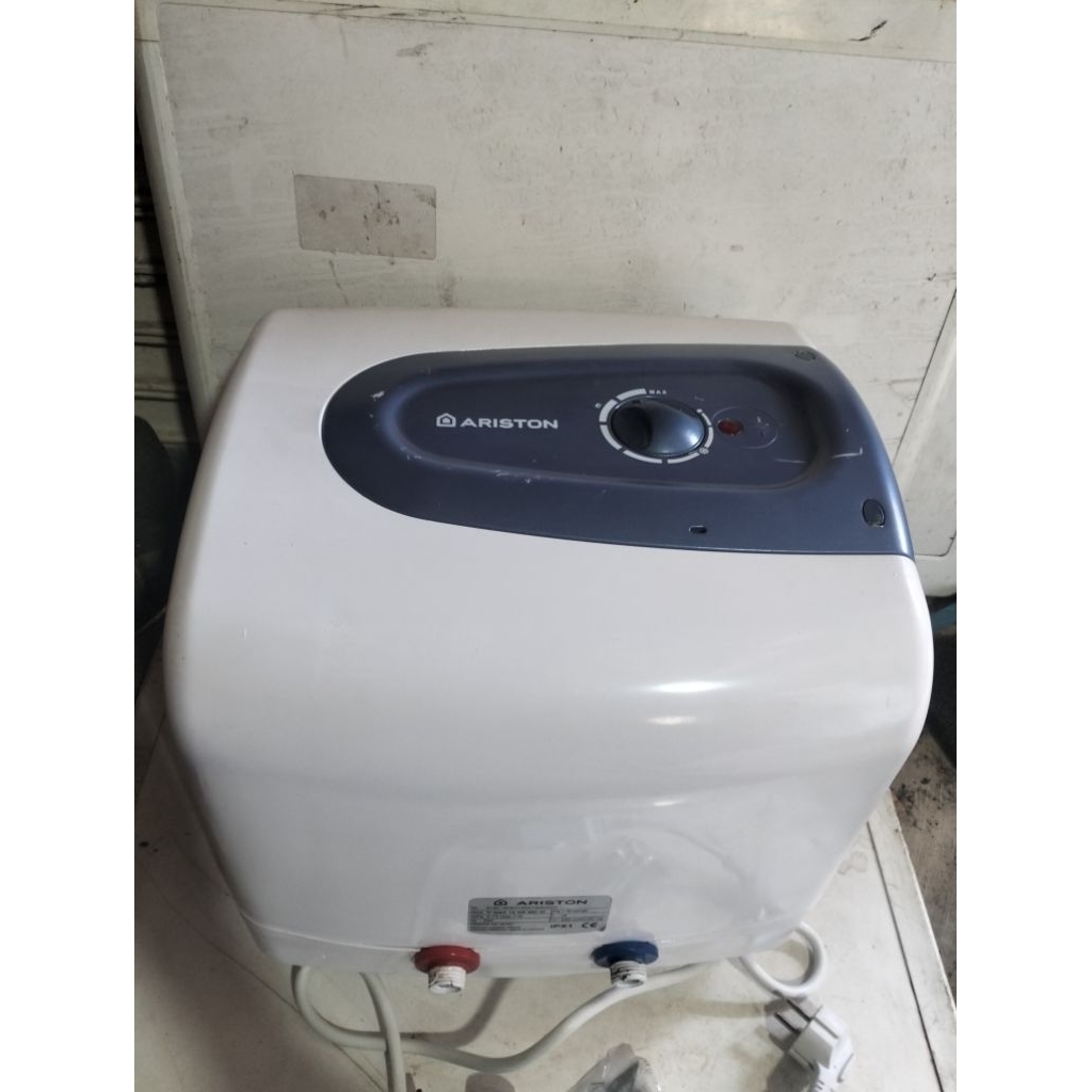 water heater Ariston 15 liter