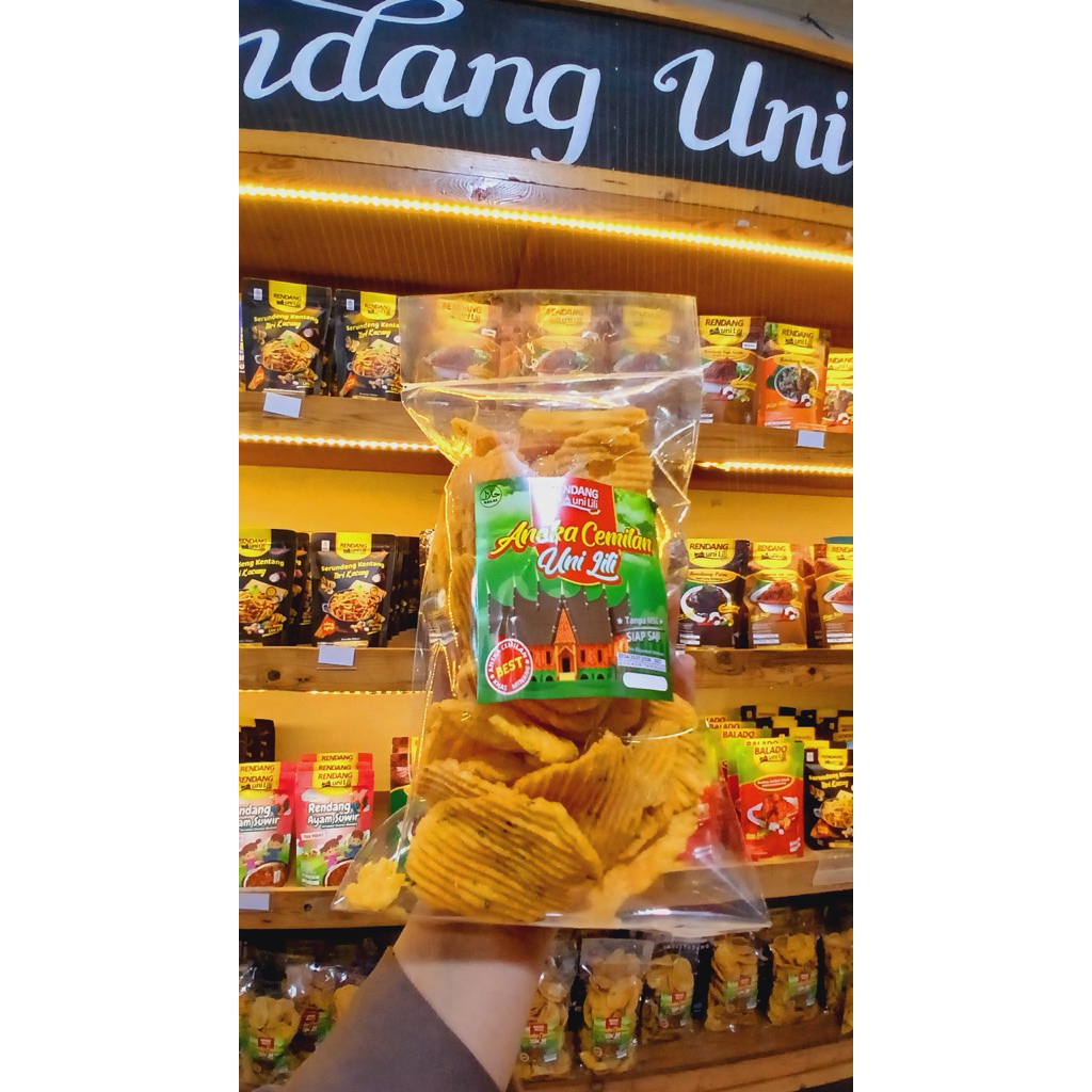Ladu kerupuk sala lauak - Cemilan Khas Padang Uni Lili