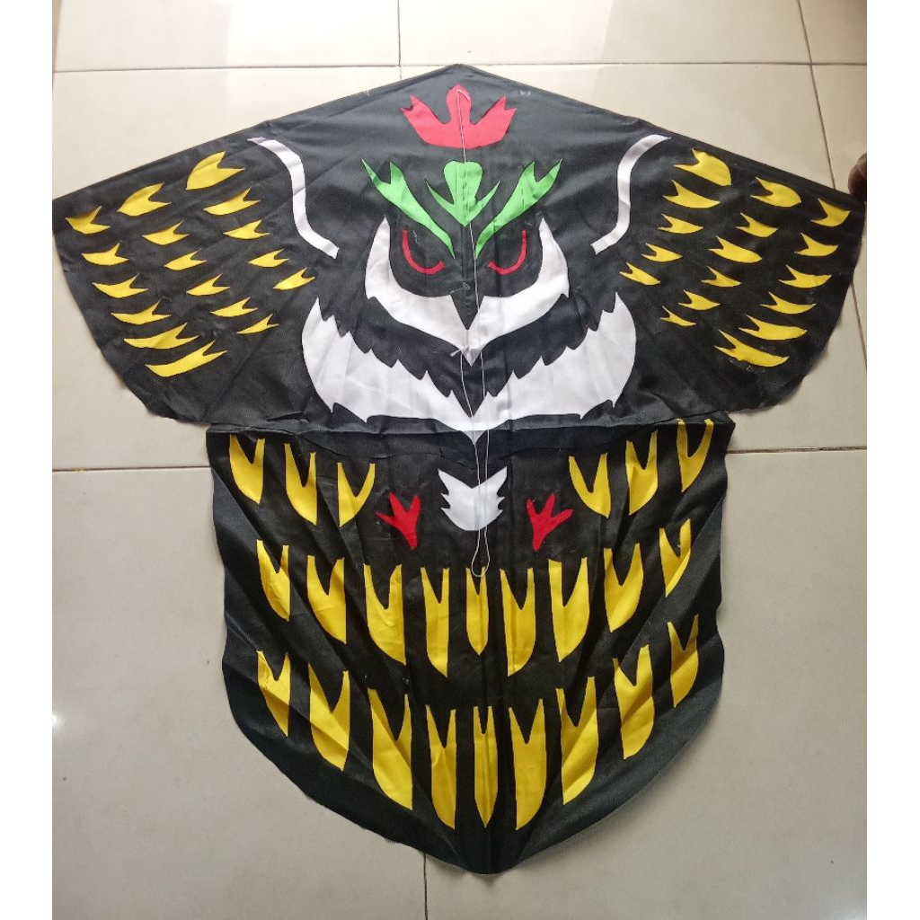 LAYANGAN KAIN PARASUT CELEPUK JUMBO