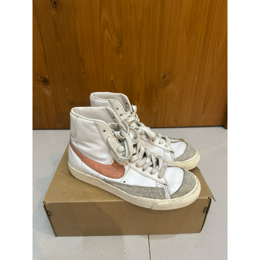 n*ke blazer mid 77