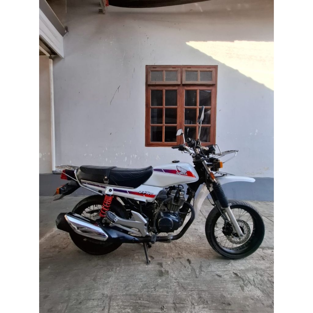 Honda Win Mesin Megapro Mono