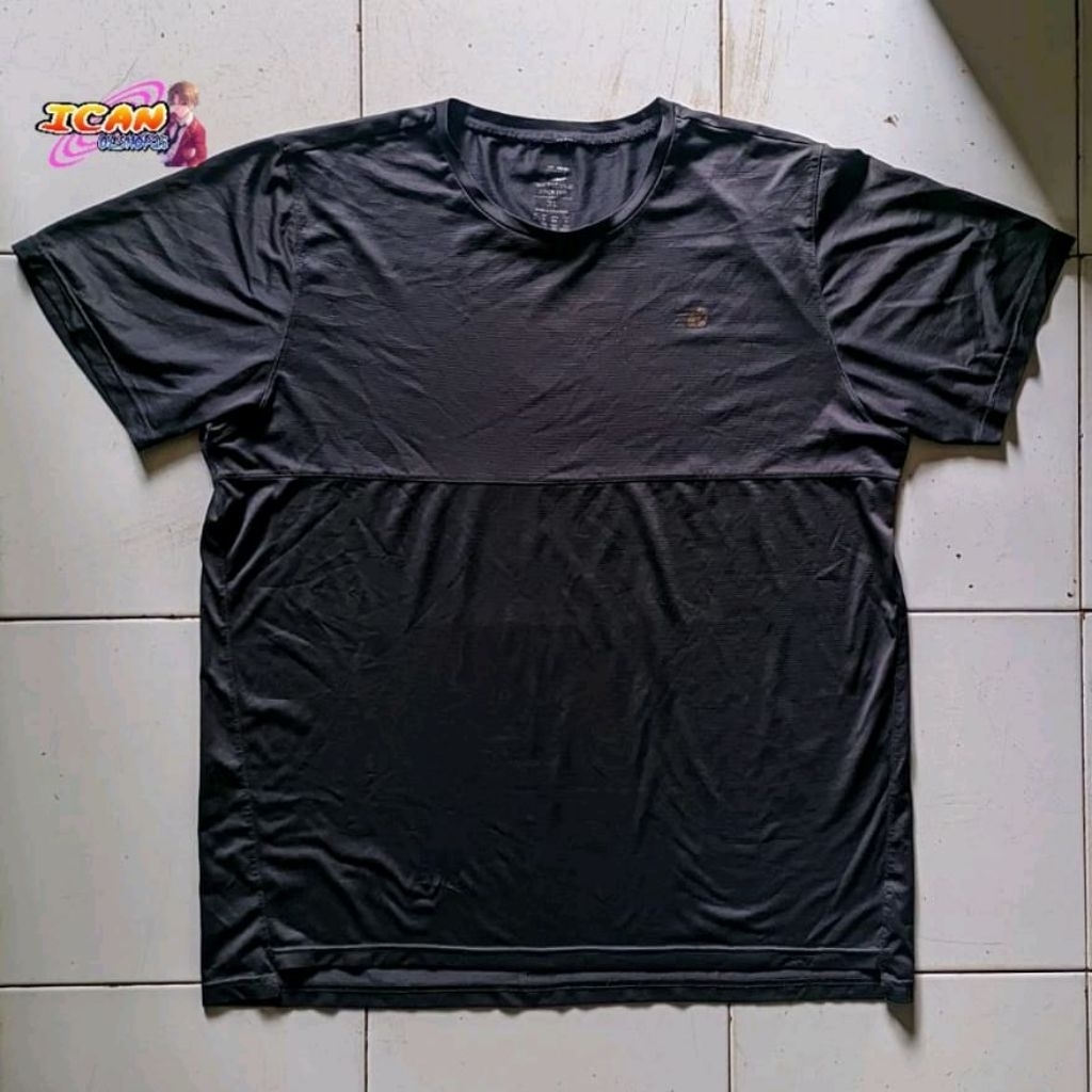 Jersey New Balance NB Hitam Dry Fit Baju Olahraga Outdoor Running, Futsal, Bola Thrift Murah