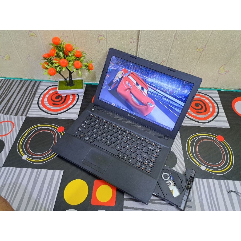 laptop lenovo G400 ram 8 siap pakai