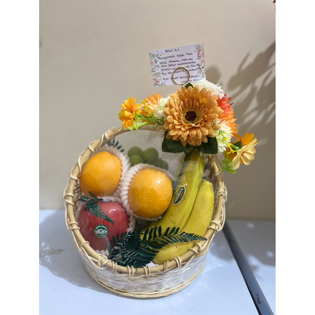 buket buah/ buket bunga buah/hantaran buah/hantaran buah premium/buah keranjang cantik/buah keranjan