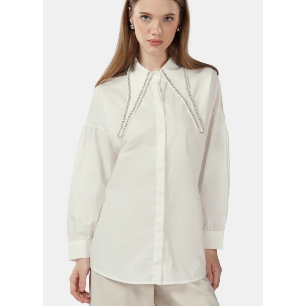 Benang Jarum Vivienne Beads Shirt White -Kemeja Putih Benang Jarum