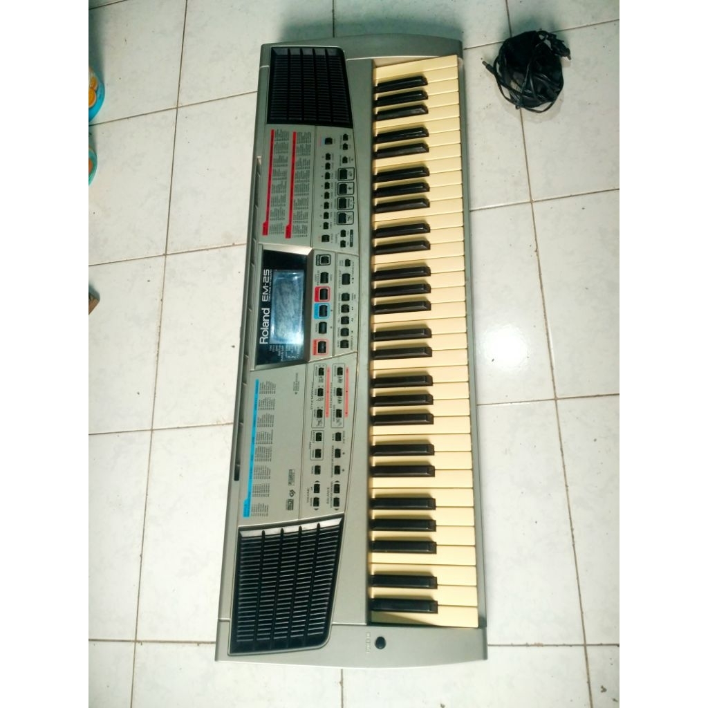 keyboard#piano roland EM-25,normal second