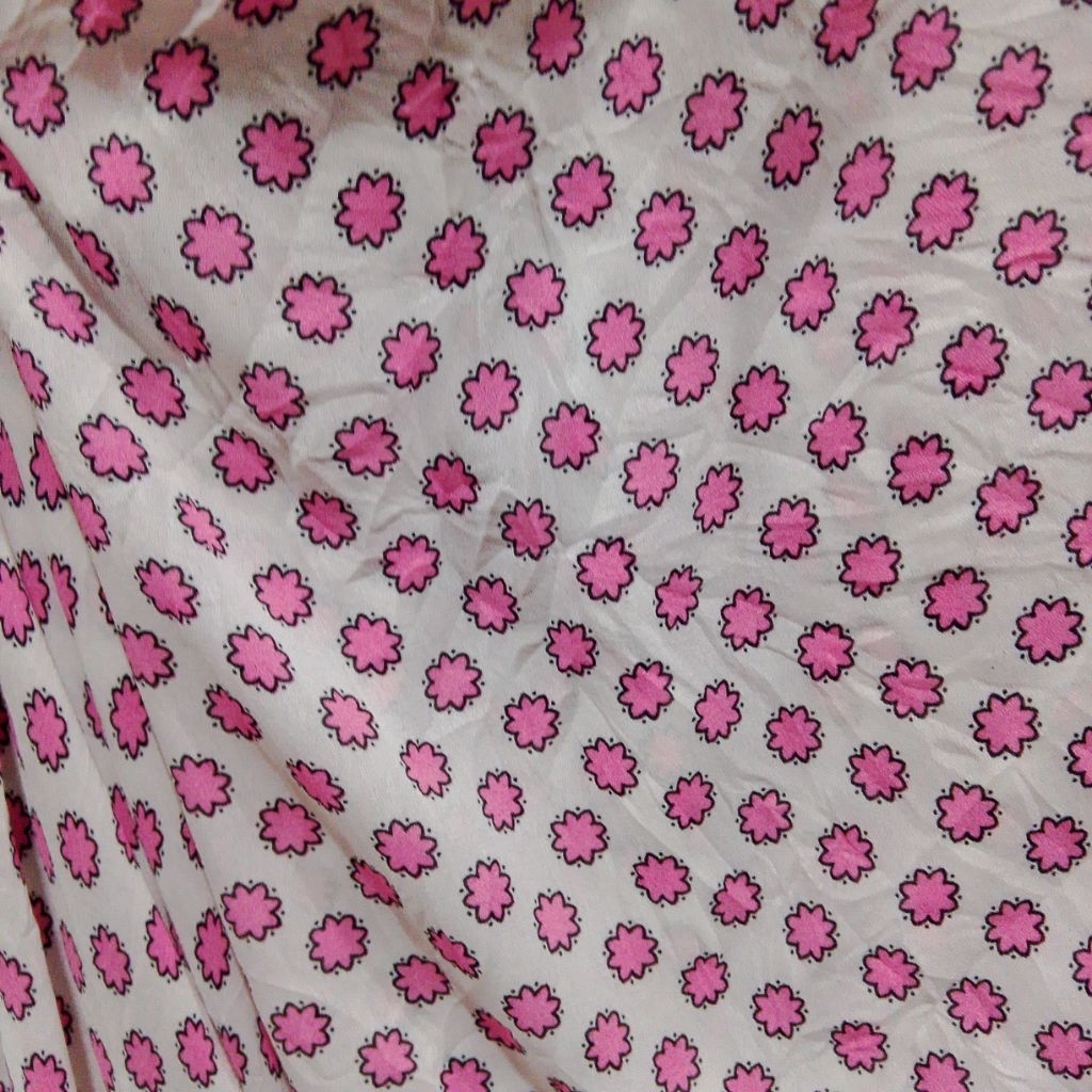 Kain Sifon Sutra Motif Polkadot Premium – Bahan Jahit Fashion Dress Blouse Gamis kyt