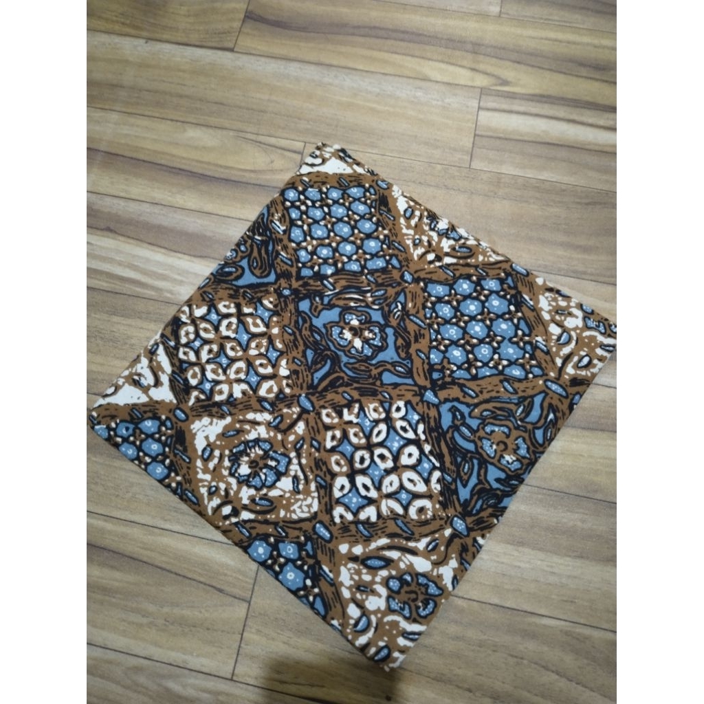 Kain+Selendang Bahan Katun Paris Lembut Adem Nyaman Dipakai Motif Wirasat indigo Batik Almahyra Fash