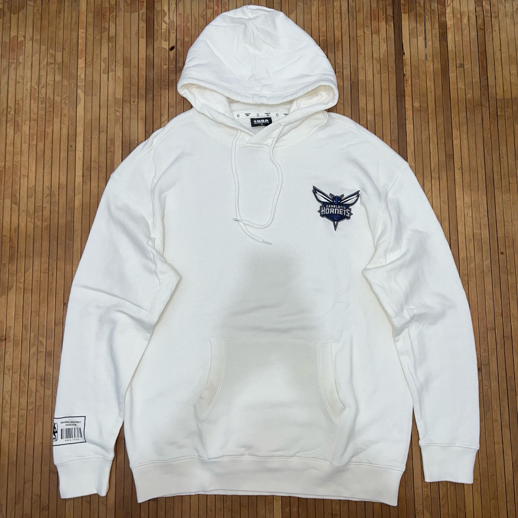 NBA CHARLOTTE HORNETS WHITE HOODIE JACKET