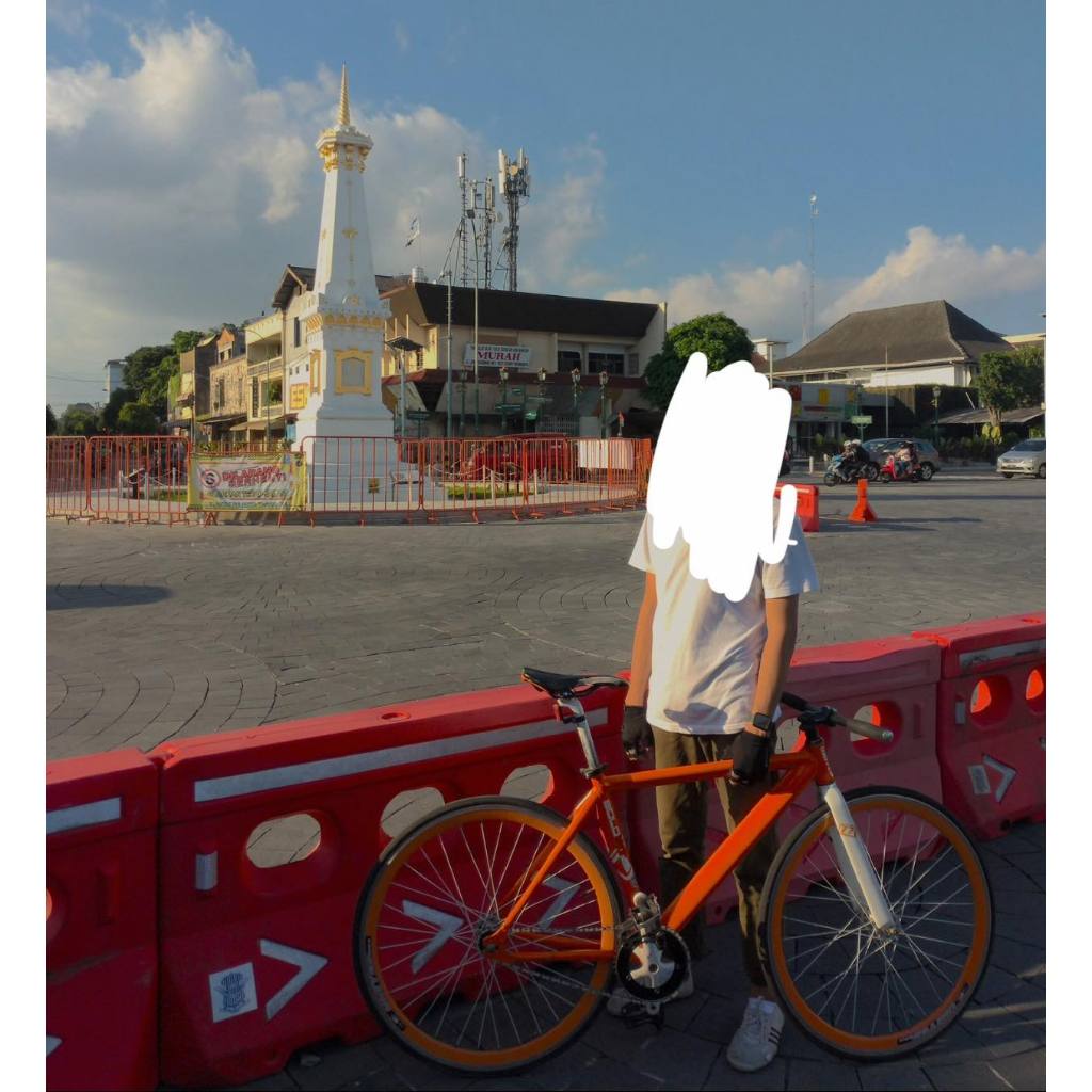 Sepeda United Soloist 77