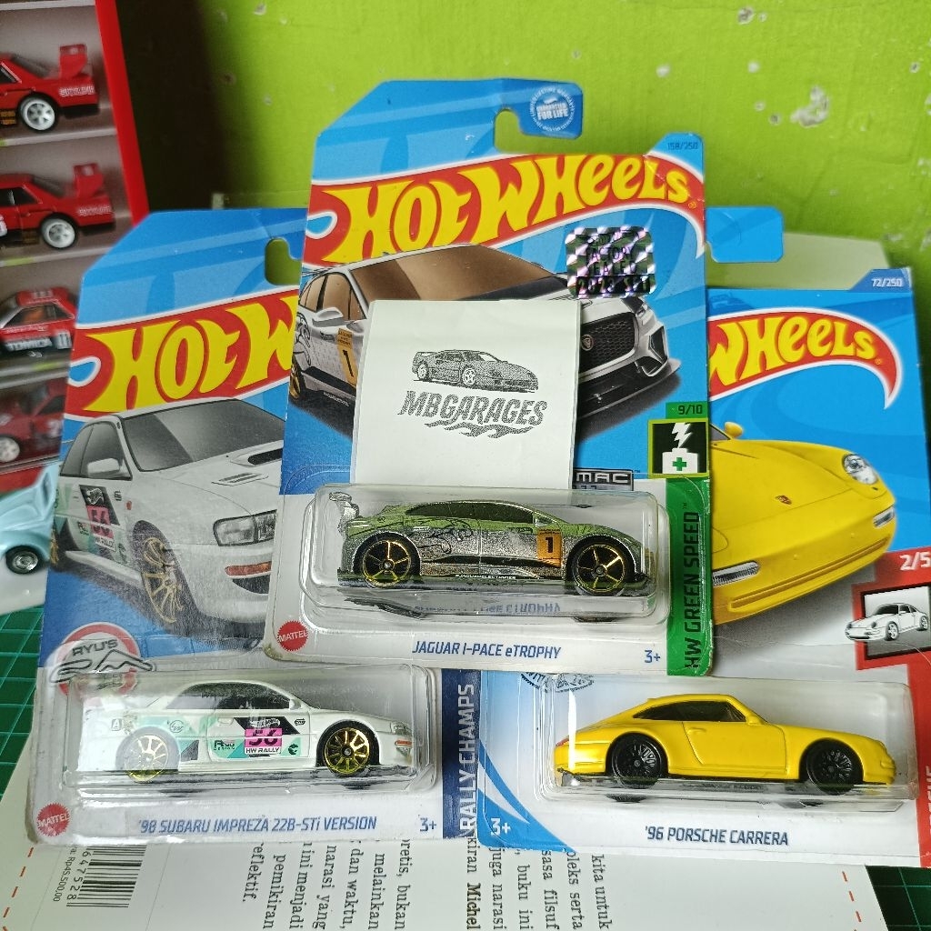 Hotwheels subaru impreza jaguar zamac porsche kuning