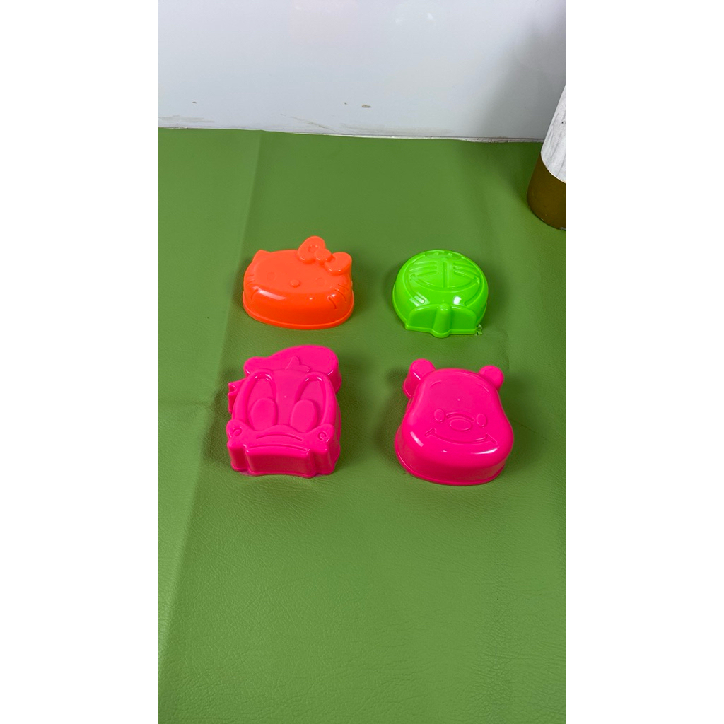 ( 6 PCS & 12 PCS ) Cetakan Nasi Bento Karakter Hello kitty Doraemon Beruang Panda Donal Teddy Bear /