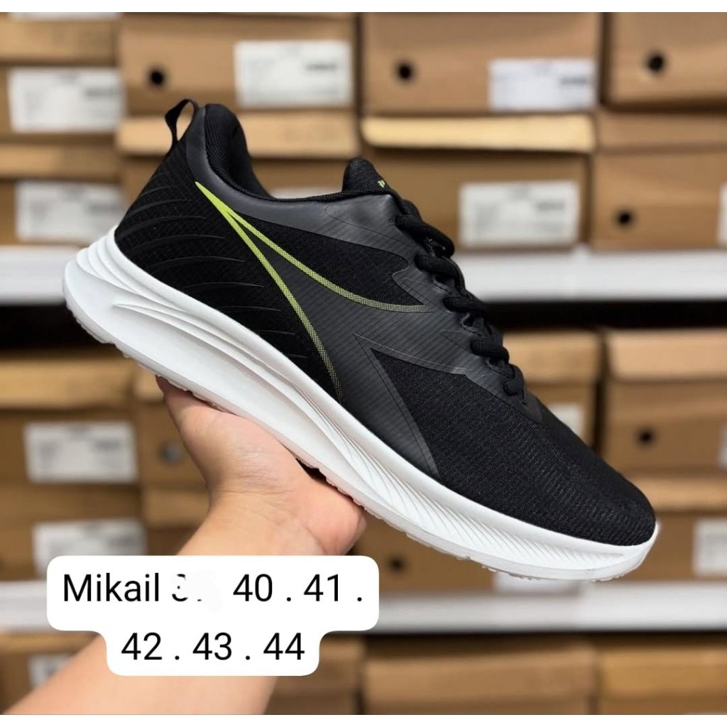 sepatu sport runing pria diadora hitam original asli