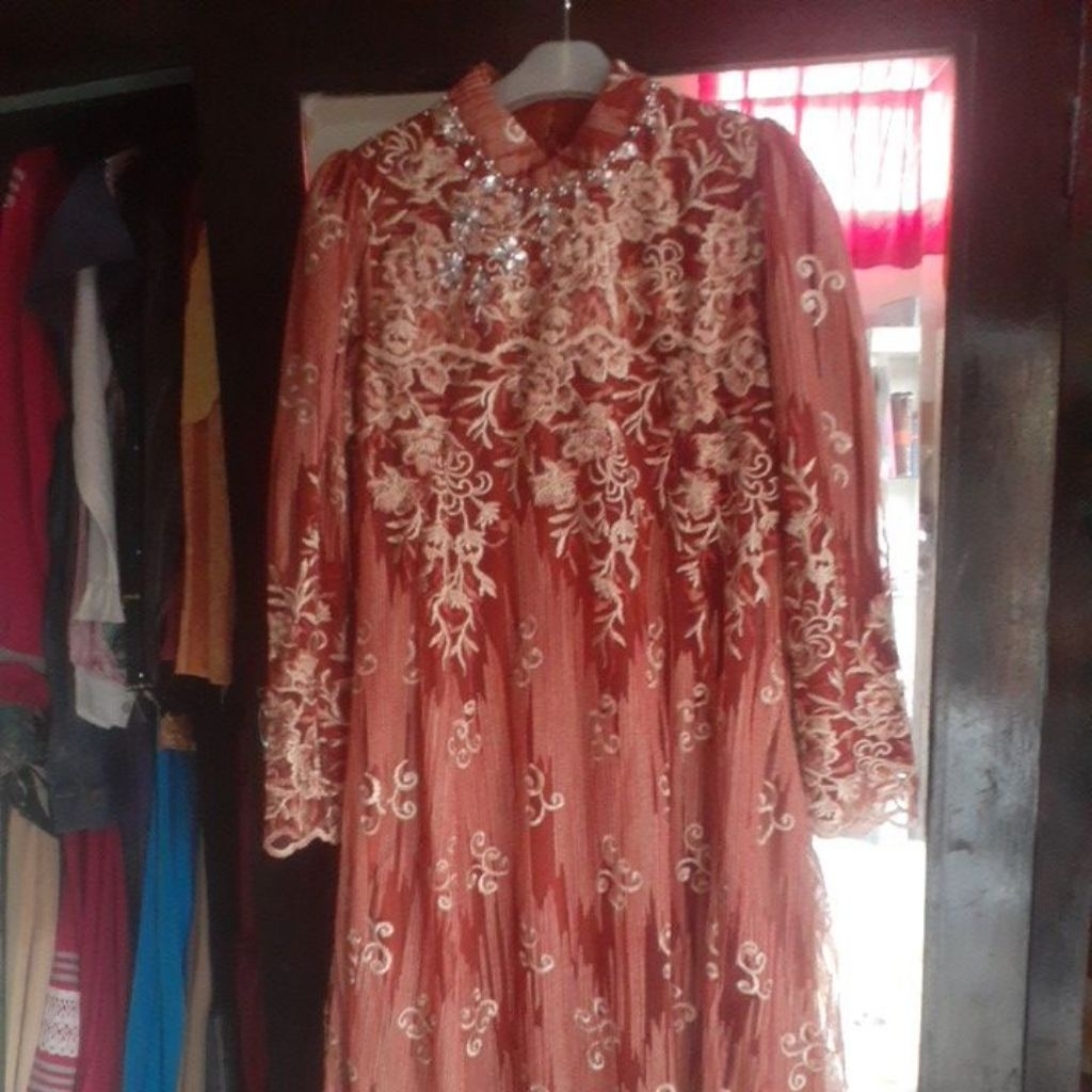 gamis brukat ld 110