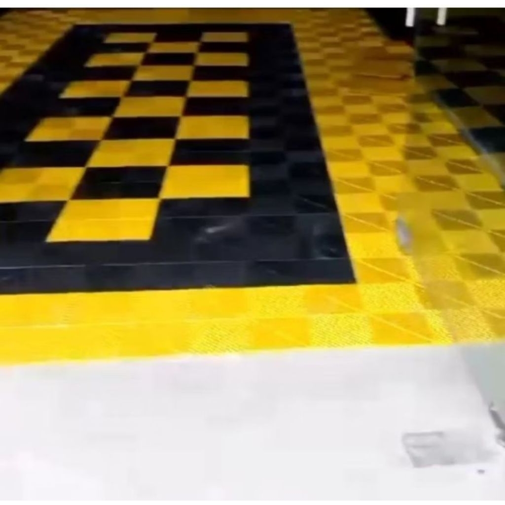 Modular floor lantai workshop detailing