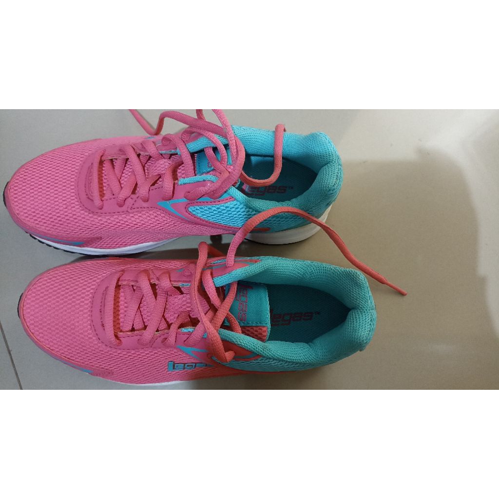 sepatu wanita legas