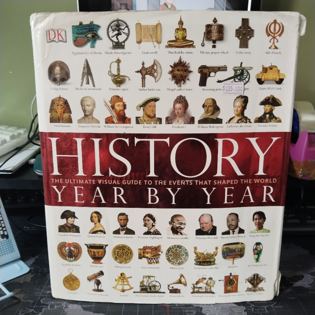 Buku import DK HISTORY YEAR BY YEAR (Minus cek deskripsi)