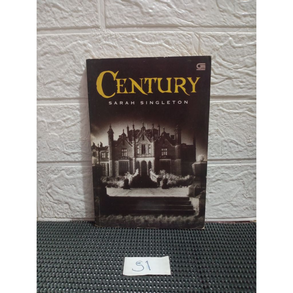 CENTURY - SARAH SINGLETON