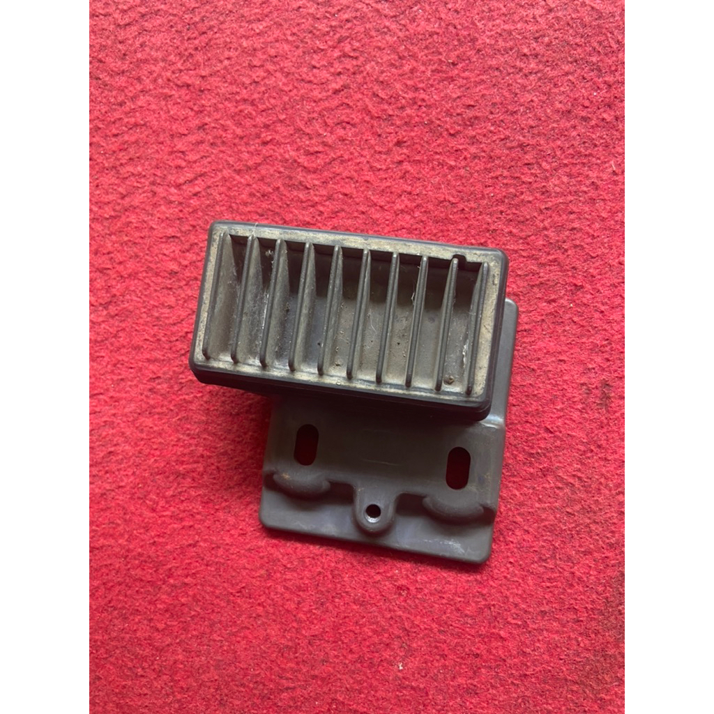 kedudukan kiprok breket kiprok regulator Yamaha mt25 Yamaha r25 original