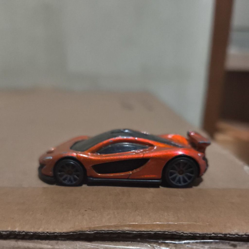 Hot Wheels Mclaren P1 Orange Oranye HW City 2014