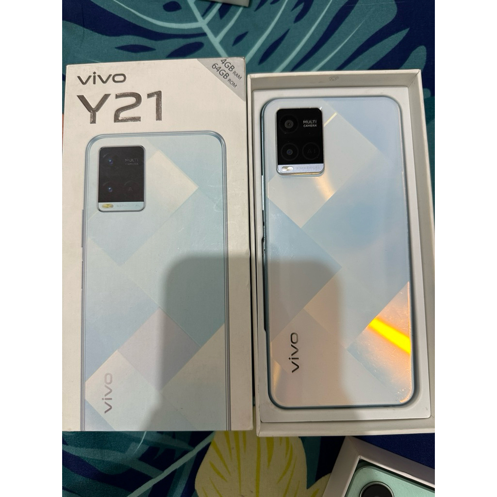 Vivo Y21A Ram 4+1/64 SECOND LIKE NEW