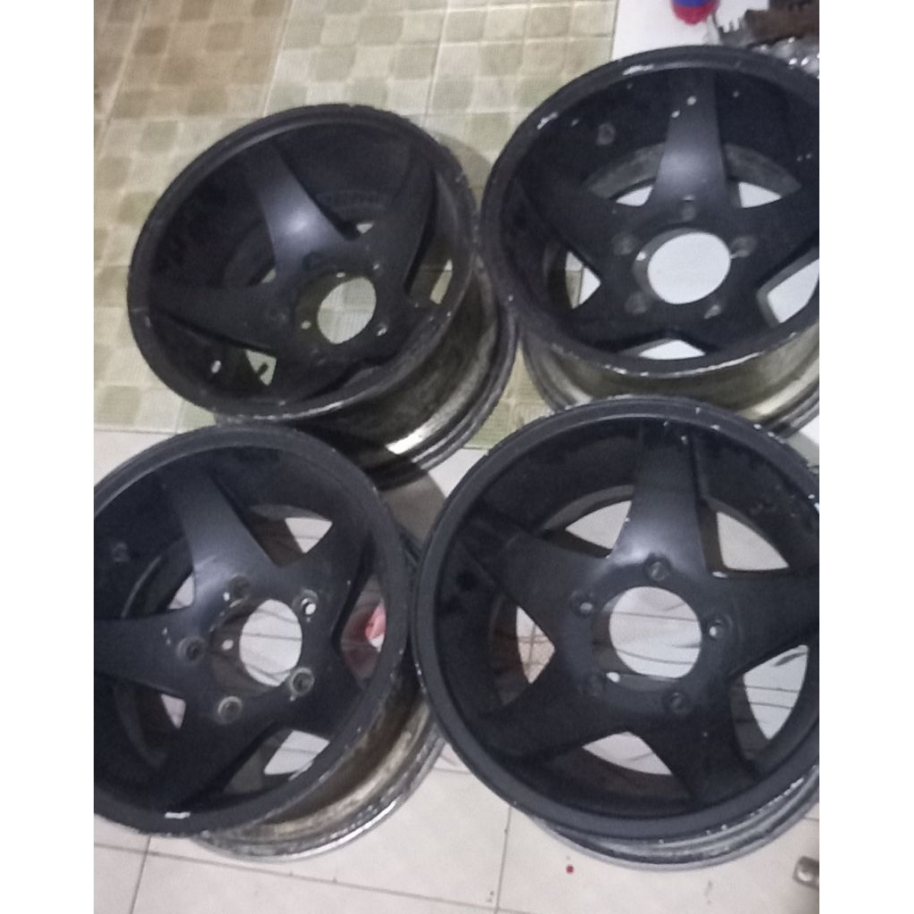 velg celong r15
