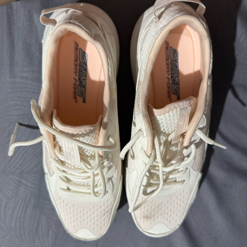 Sepatu Skechers Women Prelove