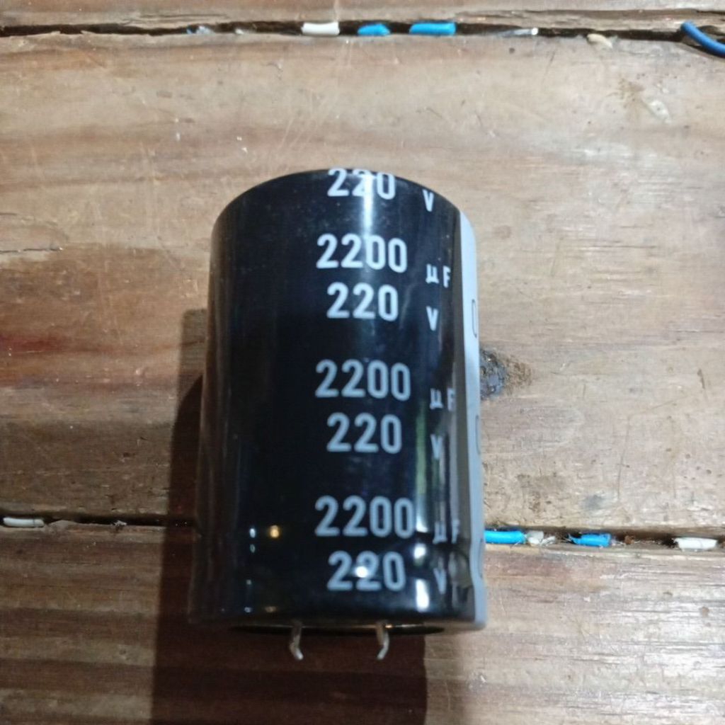 elco nichicon 2200uf220v LQ (M) 85°