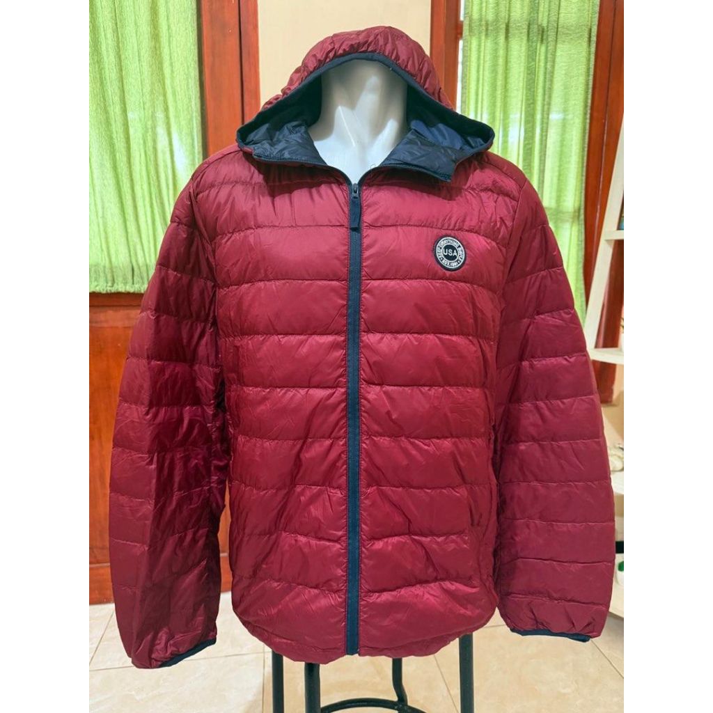 UNIQLO Ultra Light Black Hooded (NET Men Down Light Hooded)