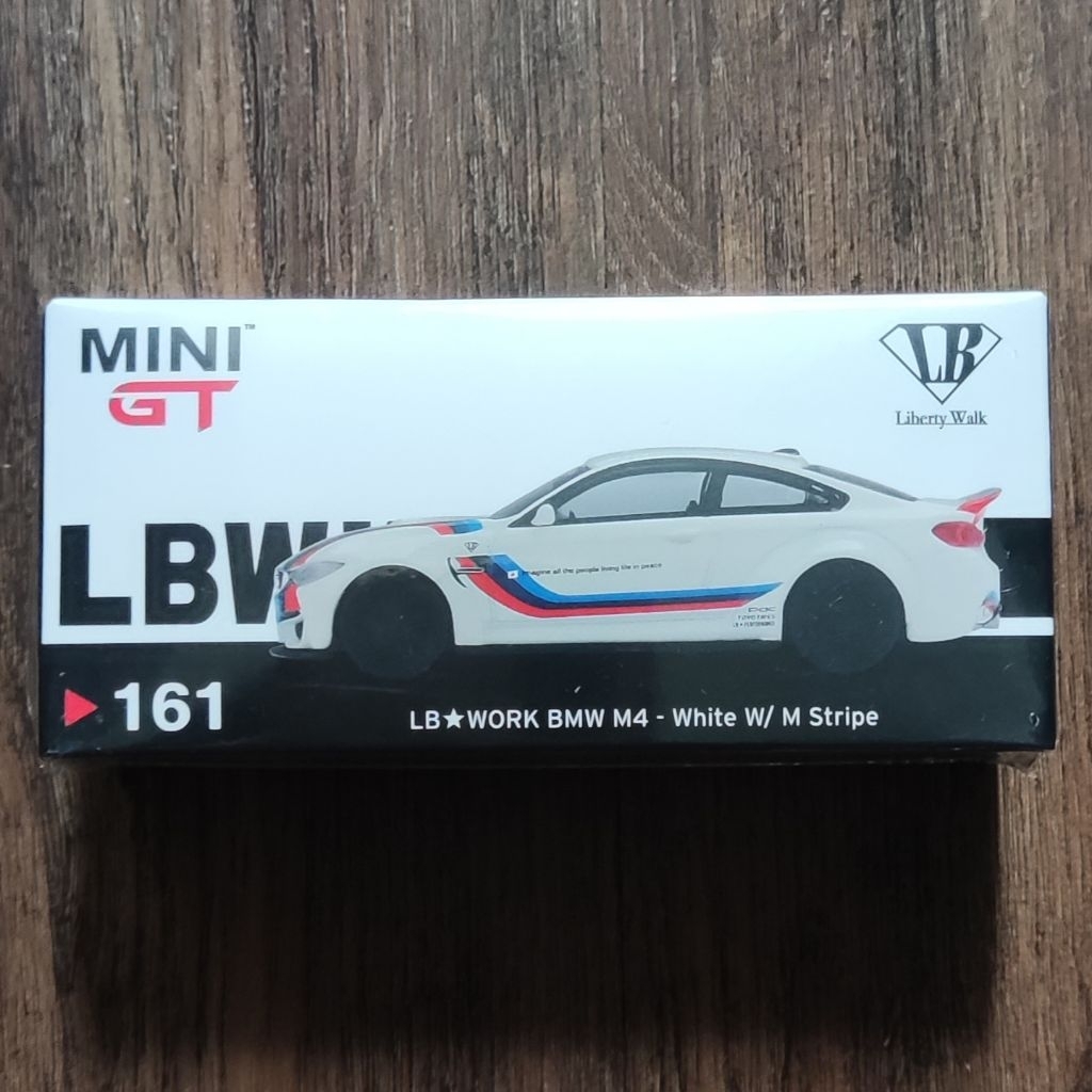 Mini GT 161 LBWK BMW M4 White Stripe