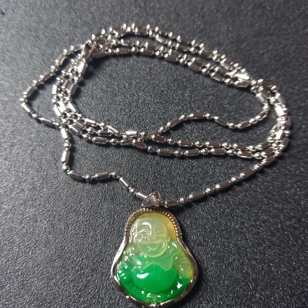 kalung giok Buddha Maitreya Hijau