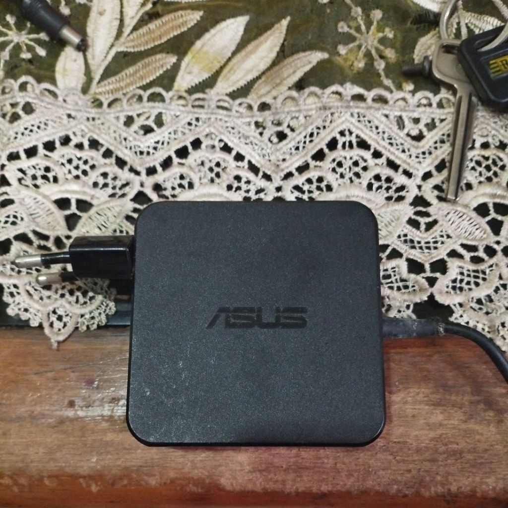 AC adapter adaptor Asus w15-065n1b