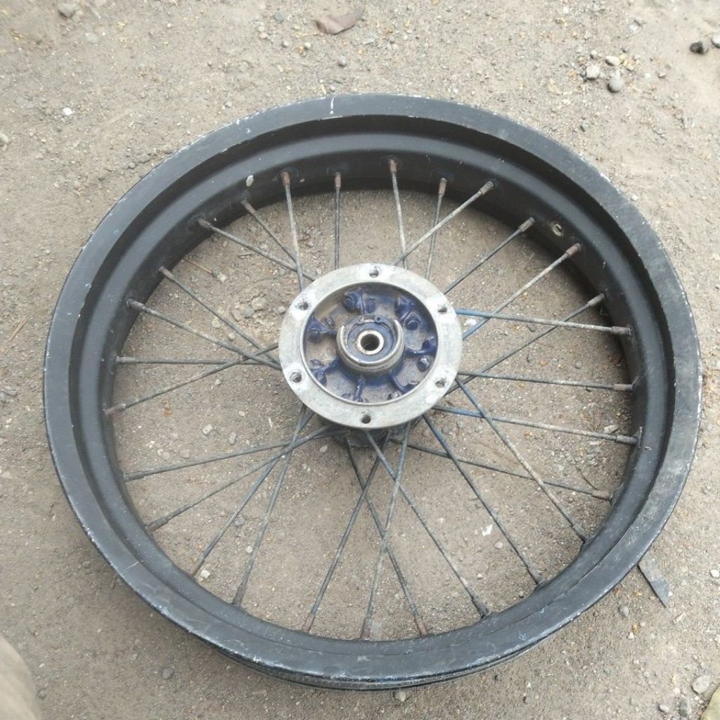 velg lebar klx depan 300/17 bekas