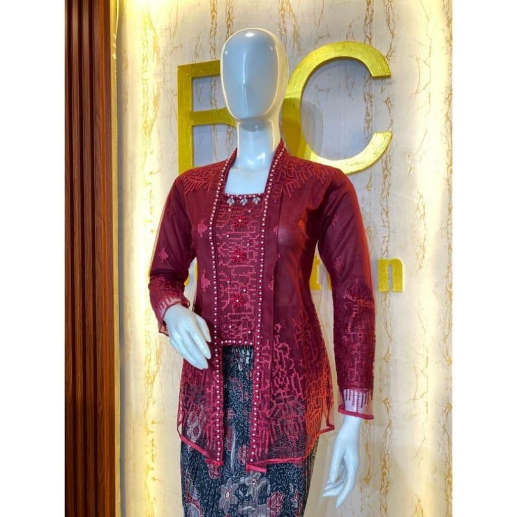 NR Collections Kebaya Kutu Baru Tulle Pendek