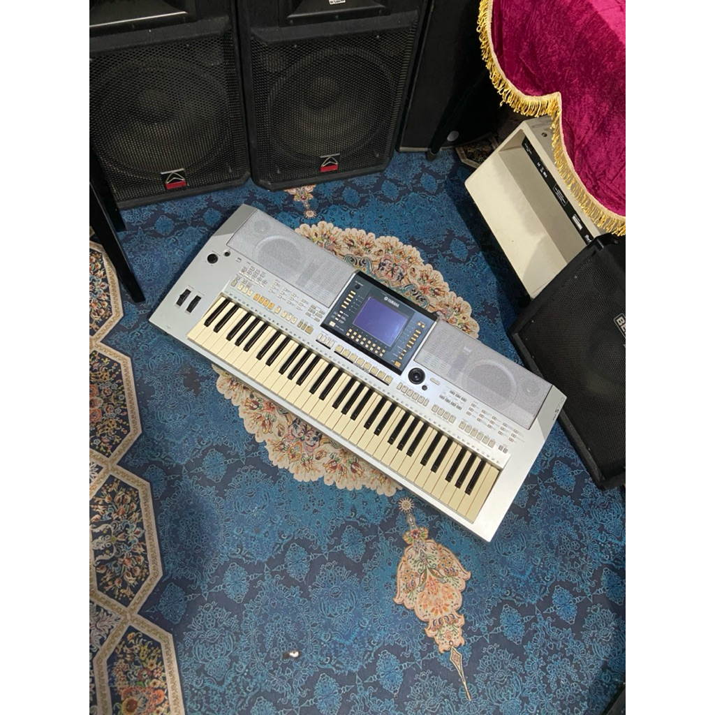 Keyboard Yamaha PSR S710
