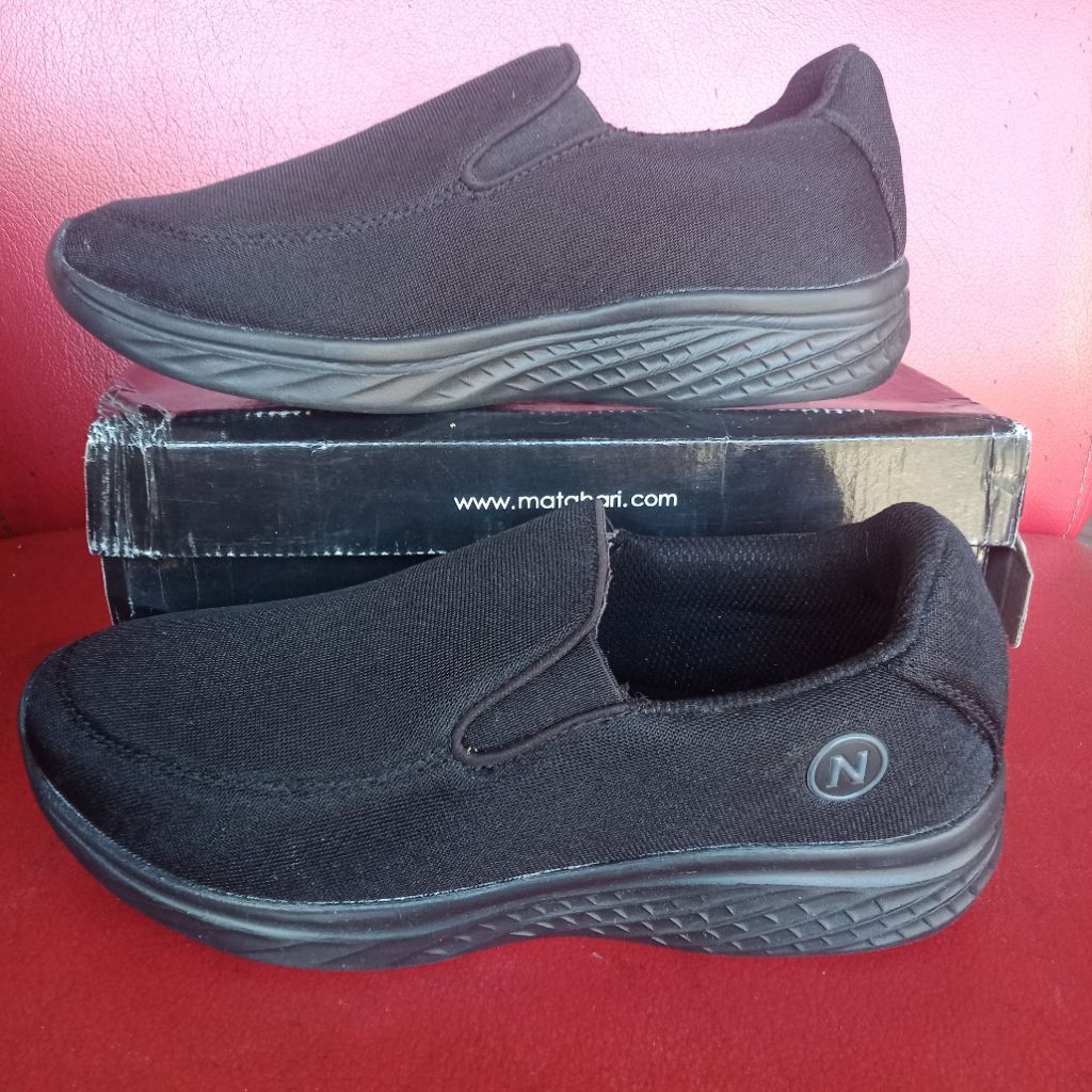 Sepatu Nevada original matahari diskon ambyar size 40