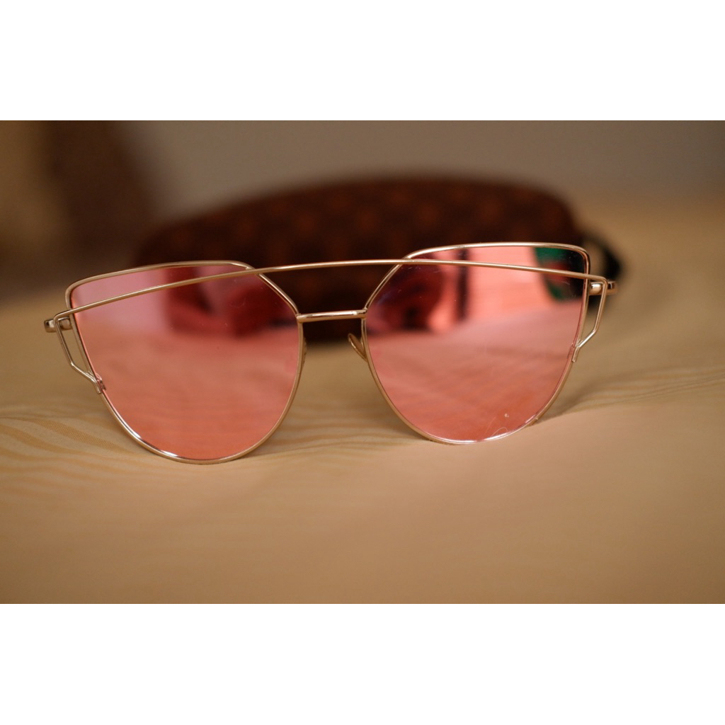 quay sunglasses preloved